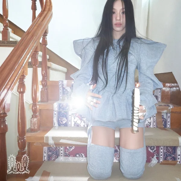 Песня: CHAEYOUNG - BF. Формат: Mp3 320 kbps. Размер: 3.74 Mb. Длительность: 1:32. Дата выхода: 12 сентября 2025!